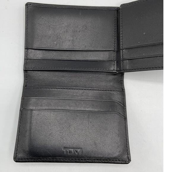 Tumi Men's Leather L Fold Wallet with ID Window, Black - Picture 6 of 8